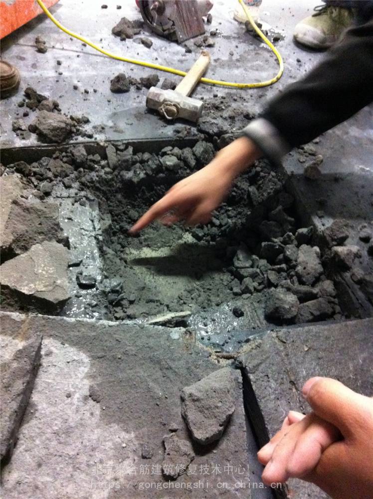 地砖中间空鼓不处理可以吗(地板砖中间空鼓最简单的修补方法) 地砖中间空鼓不处理可以吗(地板砖中间空鼓最简单的修补方法)