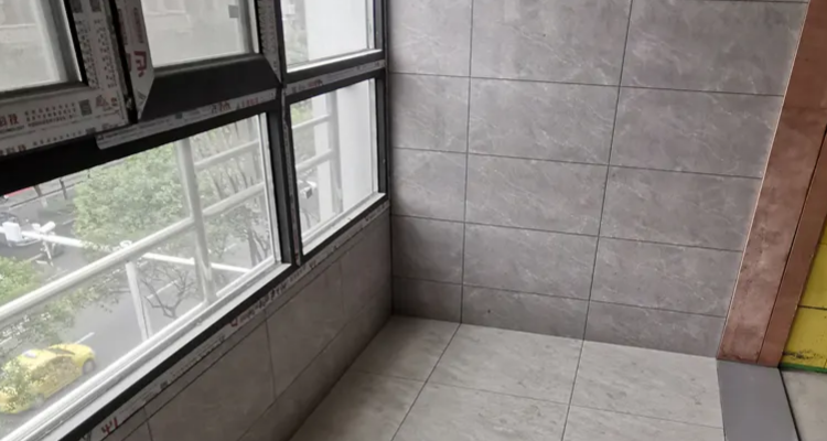 阳台墙砖掉了咋办(阳台墙砖掉了怎么办) 阳台墙砖掉了咋办(阳台墙砖掉了怎么办)